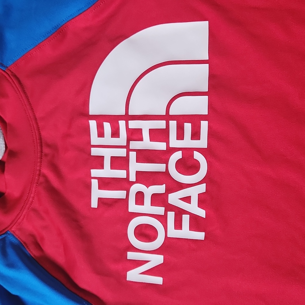 The North Face boys swimming top red blue size xs upf 40+ - Picture 4 of 7